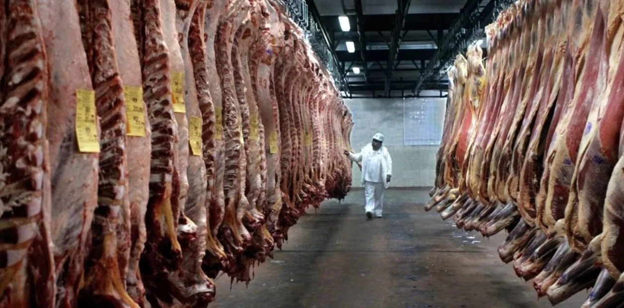 Coronavirus en Argentina: Basterra y los frigoríficos analizaron los próximos pasos
