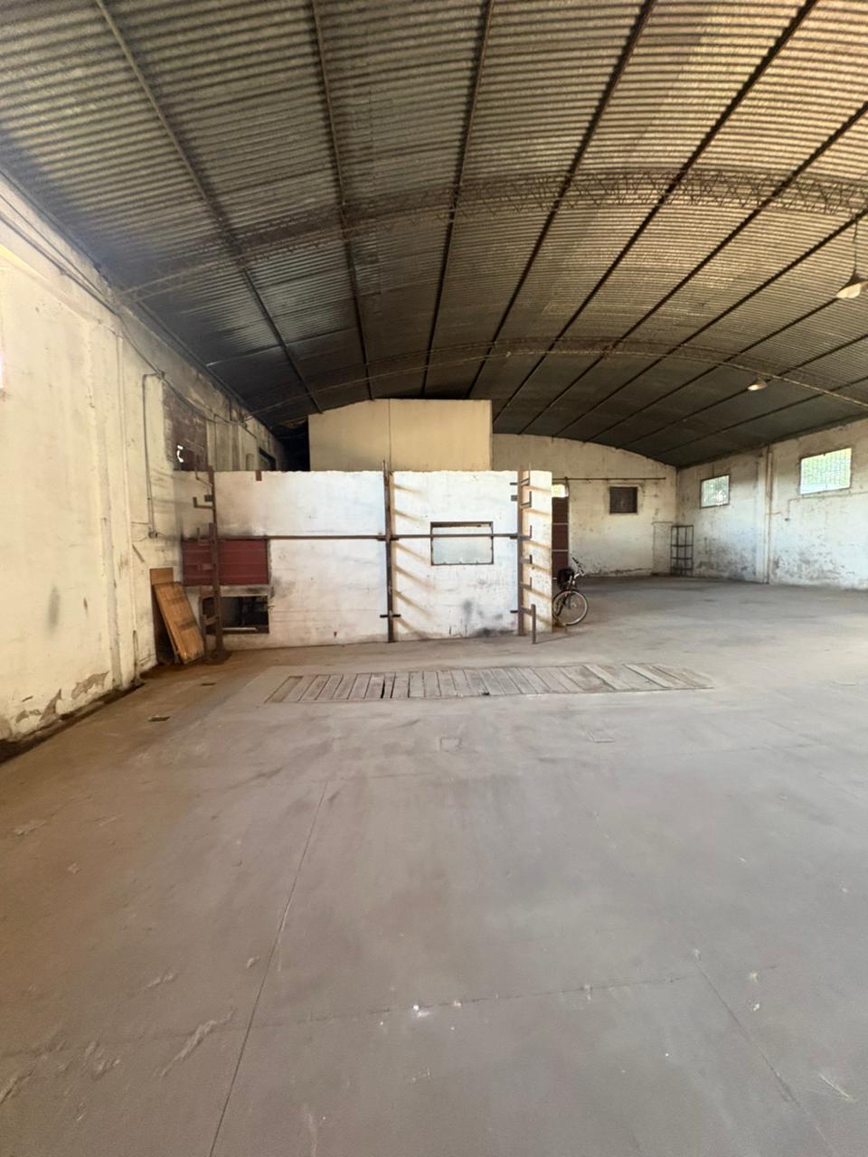 Gob. Faustino Parera esq. Mendoza (c. 252)