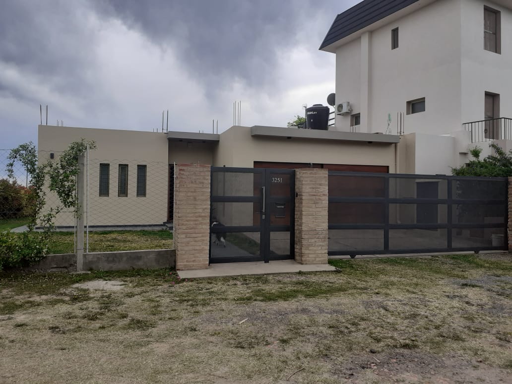 Los Robles y los Crisantemos (c. 1313)